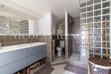 Loft avec terrasse, proche du centre-ville