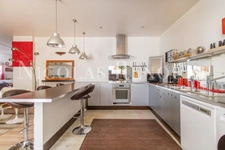 Loft avec terrasse, proche du centre-ville