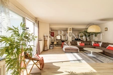 Loft avec terrasse, proche du centre-ville