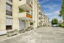 Appartement plain-pied en centre-ville, dans une résidence sécurisée 