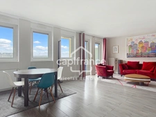 Appartement spacieux avec cave & parking