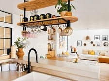 Maison familiale contemporaine avec jardin
