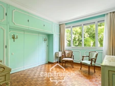 Spacious apartment in the Saint-James district