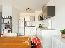 Appartement 3 pièces dans une résidence recherchée, avec balcon et parking 