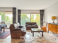 Appartement 2-3 pièces avec balcon à 400m du métro