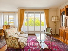 Appartement spacieux quartier Saint-James