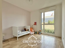 Appartement 3 pièces dans une résidence recherchée, avec balcon et parking 