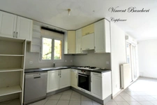 REIGNIER– MAISON FAMILIALE DE 117 M² AVEC JARDIN, 4 CHAMBRES, GARAGE FERMÉ ET PARKING PRIVATIF