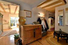 Maison familiale d'environ 160 m² avec piscine, 5 chambres et terrain de plus de 1160 m² au cœur d'un secteur prisé de Reignier