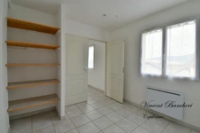Appartement T3 duplex à vendre à NANGY avec cave et 2 places de parking