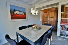 Maison familiale d'environ 160 m² avec piscine, 5 chambres et terrain de plus de 1160 m² au cœur d'un secteur prisé de Reignier