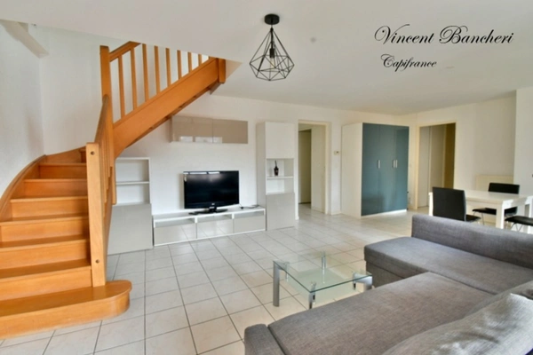 Appartement à louer 5 pièces LA ROCHE SUR FORON (74) + GARAGE + CAVE