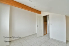 Appartement T3 duplex à vendre à NANGY avec cave et 2 places de parking