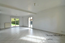 REIGNIER– MAISON FAMILIALE DE 117 M² AVEC JARDIN, 4 CHAMBRES, GARAGE FERMÉ ET PARKING PRIVATIF