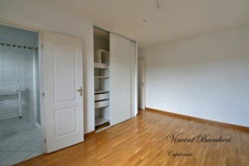 REIGNIER– MAISON FAMILIALE DE 117 M² AVEC JARDIN, 4 CHAMBRES, GARAGE FERMÉ ET PARKING PRIVATIF