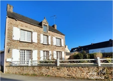 Dpt Morbihan (56) VAL D'OUST, Maison en pierre de caractère - vie de plain pied - 4 chambres - accès direct commerces - jardin - 10 min Ploërmel et Malestroit