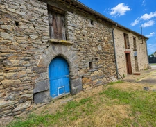 Ensemble maisons en pierre à rénover, calme, campagne - proximité CARENTOIR - LA GACILLY - GUER - REDON