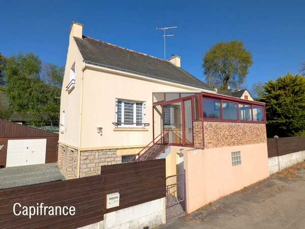 MAISON SUR SOUS SOL - MORBIHAN – VAL D’OUST – VUE EXCEPTIONNELLE - JARDIN – DOUBLE GARAGE - ACCES RAPIDE PLOERMEL MALESTROIT VANNES