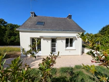 Maison rénovée - 5 pièces - MALESTROIT (56) - Vannes - terrain