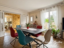 Maison familiale 152 m² – 5 chambres – Sous-sol complet – Piscine chauffée – Bourg de La Chapelle-Caro