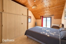 SAINT-JUST – LONGÈRE BRETONNE 240 M² – 5 CHAMBRES – TERRAIN 2 369 M² – GRANDES DÉPENDANCES