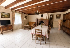 Maison en pierre avec dépendances et jardin – La Chapelle-Gaceline (La Gacilly) - grand terrain - véranda - charme - garage