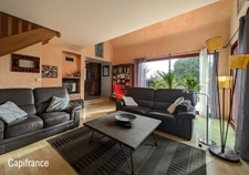 Maison familiale en pierre, 4 chambres, terrain arboré, proche commodités, Vannes, Ploërmel, vie de plain-pied, rénovation, tout-à-l'égout.