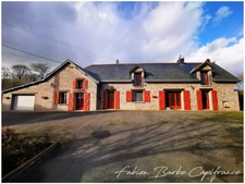 À vendre – Charmante longère en pierre avec dépendance à MERNEL (proche Guer & Brocéliande)