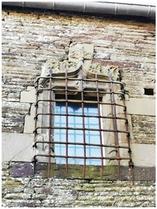 15th century manor house in Néant-sur-Yvel (56430)