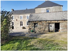 15th century manor house in Néant-sur-Yvel (56430)
