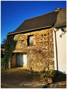 À vendre – Charmante longère en pierre avec dépendance à MERNEL (proche Guer & Brocéliande)