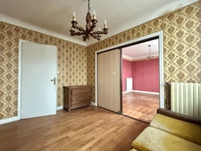 Maison de 4 chambres- fort potentiel à Meyssac