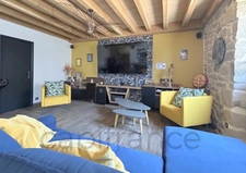 Ensemble de propriété - 3 maisons restaurées et une vaste grange secteur Lanteuil