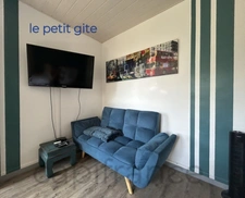 Ensemble de propriété - 3 maisons restaurées et une vaste grange secteur Lanteuil