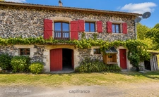 Domaine avec Trois Gîtes, Deux Sources Naturelles, Deux Piscines et 6 Hectares aux Portes de Beaulieu-sur-Dordogne