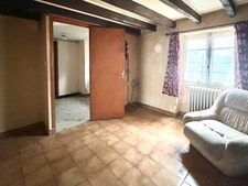 Maison de 4 chambres- fort potentiel à Meyssac