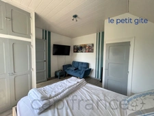 Ensemble de propriété - 3 maisons restaurées et une vaste grange secteur Lanteuil