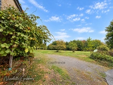  CORRÈZE – PROPRIÉTÉ SUR 6 HECTARES, SOURCE, FORET AVEC MAISON PRINCIPALE ET 4 GÎTES – VALLÉE DE LA DORDOGNE