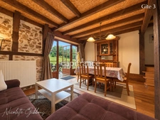  CORRÈZE – PROPRIÉTÉ SUR 6 HECTARES, SOURCE, FORET AVEC MAISON PRINCIPALE ET 4 GÎTES – VALLÉE DE LA DORDOGNE