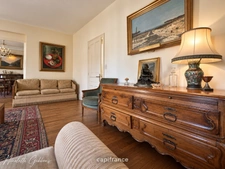 Ensemble de propriété - maison bourgeoise, deuxième logement/bureaux, grange, 1 hectare