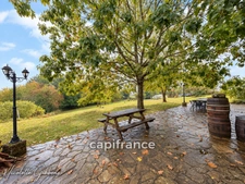  CORRÈZE – PROPRIÉTÉ SUR 6 HECTARES, SOURCE, FORET AVEC MAISON PRINCIPALE ET 4 GÎTES – VALLÉE DE LA DORDOGNE