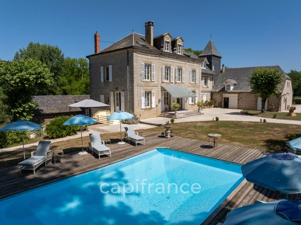 PROPRIÉTÉ D’EXCEPTION EN BORD DE RIVIÈRE – ANCIEN MOULIN RESTAURÉ À 6 KM DE BRIVE-LA-GAILLARDE