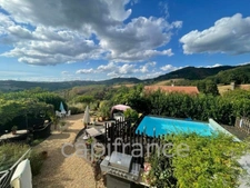 Maison de caractère avec 4 chambres et un studio, secteur Beaulieu sur Dordogne
