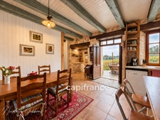  CORRÈZE – PROPRIÉTÉ SUR 6 HECTARES, SOURCE, FORET AVEC MAISON PRINCIPALE ET 4 GÎTES – VALLÉE DE LA DORDOGNE