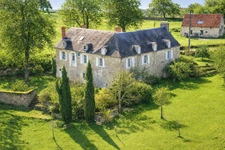 Elegant 18th Century House with panoramic views.  Nestled between Collonges La Rouge and Martel