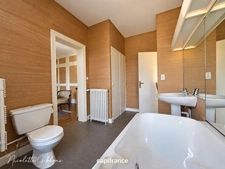 Ensemble de propriété - maison bourgeoise, deuxième logement/bureaux, grange, 1 hectare