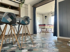 Ensemble de propriété - 3 maisons restaurées et une vaste grange secteur Lanteuil