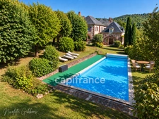EXCLUSIVITÉ – BELLE DEMEURE DE CARACTÈRE AVEC GRAND PARC ET PISCINE AU CŒUR DE MEYSSAC