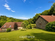 Domaine avec Trois Gîtes, Deux Sources Naturelles, Deux Piscines et 6 Hectares aux Portes de Beaulieu-sur-Dordogne