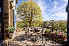 Character property approximately 20 minutes from Collonges-la-Rouge and 20 minutes from Brive-la-Gaillarde